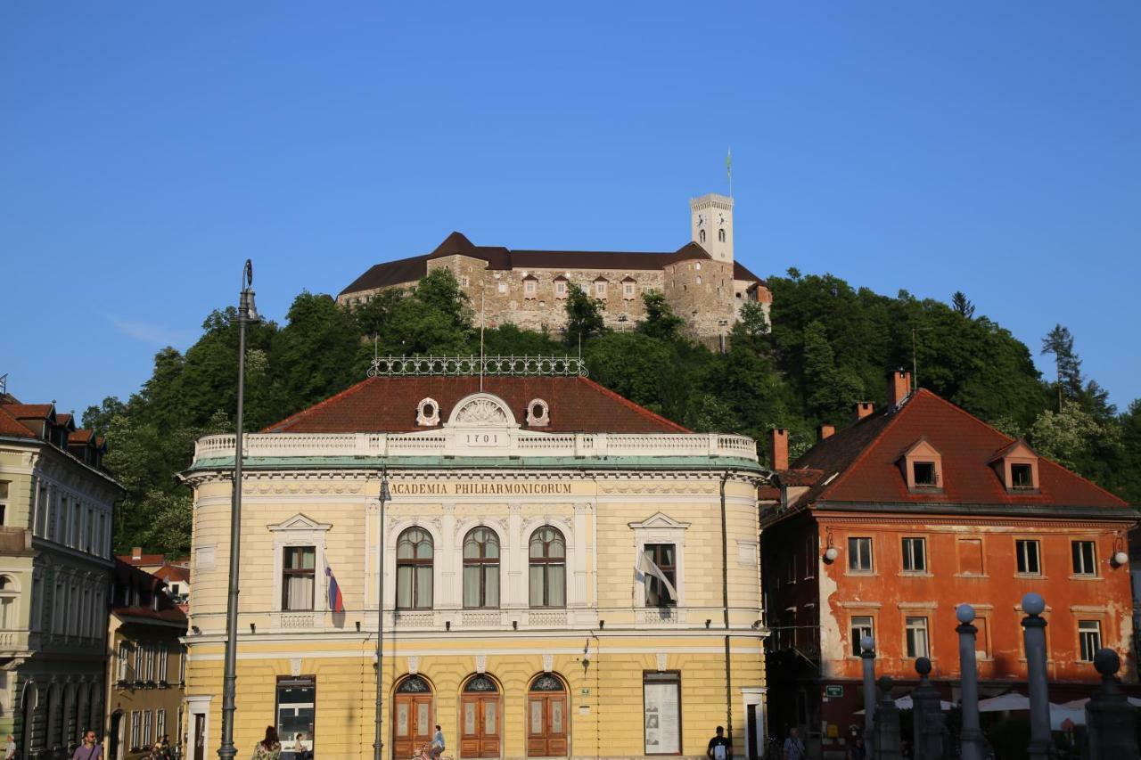 Apartment Central Station Between Dragon And Triple Bridges Ljubljana Exterior photo