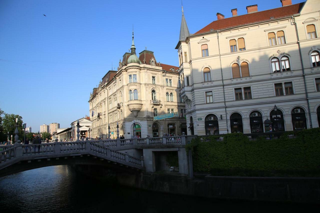 Apartment Central Station Between Dragon And Triple Bridges Ljubljana Exterior photo